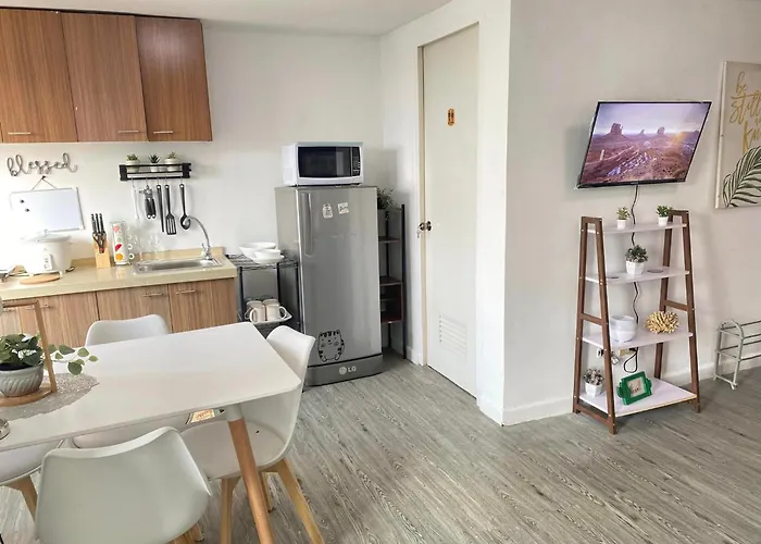 2 Bedroom Unit With 180 Degree View In Ortigas Manila