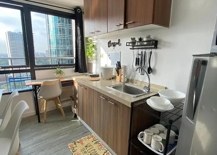 2 Bedroom Unit With 180 Degree View In Ortigas Manila